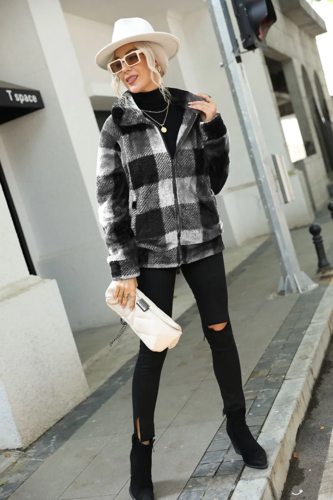 Autumn and Winter Lady Long Sleeve Standing Collar Cardigan Women′s Plaid Regular Long Plush Zipper Two Side Brushed Fleece Coat